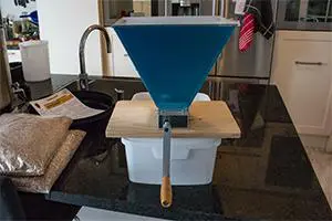 26 Necessary Tools for Off-Grid Living