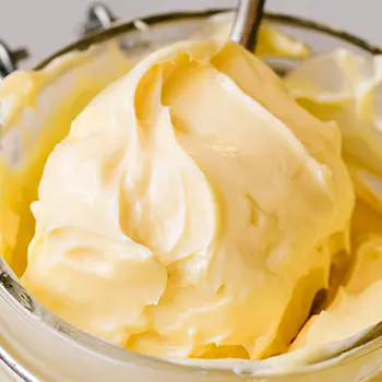 Long Lasting Oils You Should Stockpile Right Now