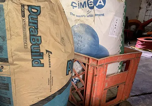 Making papercrete bricks