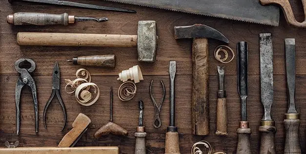 Off-Grid Tools You Need To Have On Your Property
