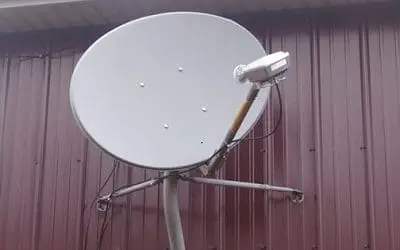 Unplugged and Online: Off-Grid Internet