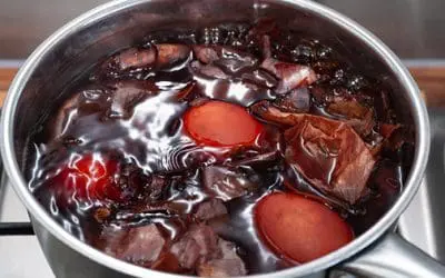 Don’t Throw Away Your Onion Skins, Do This Instead!