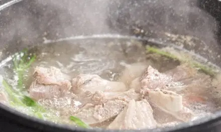 7 Foods You Can Cook From Scraps You Normally Throw Away