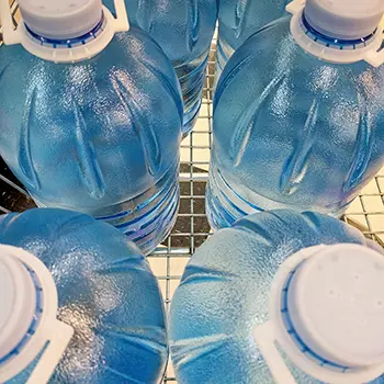 How To Store Water In Your Car For An Emergency