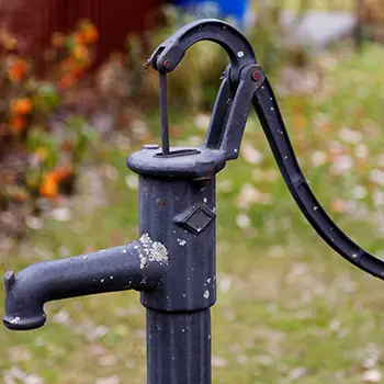 Off Grid Life: The Dark Side That No One Talks About