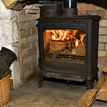 How to Survive a Winter Power Outage - using a wood stove