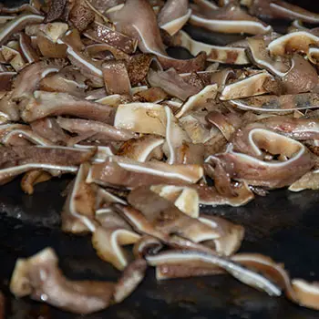 Forgotten Nose-to-Tail Recipes Every Homesteader Should Know - cooking pig ears