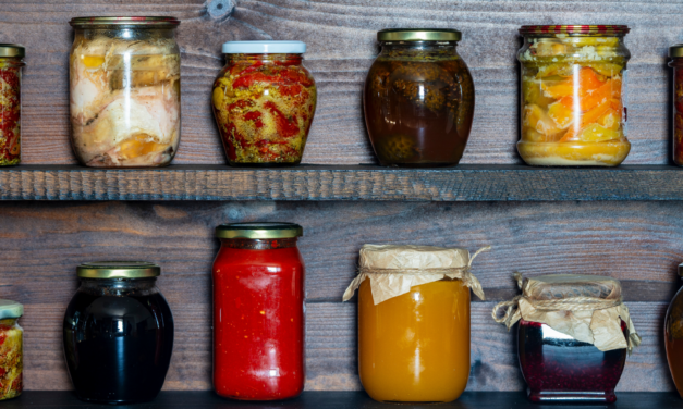 14 Foods You Should Preserve in Honey
