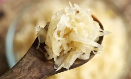 How to Make Fermented Cabbage