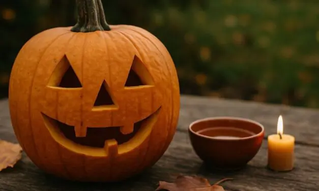 How to Preserve a Carved Pumpkin Naturally