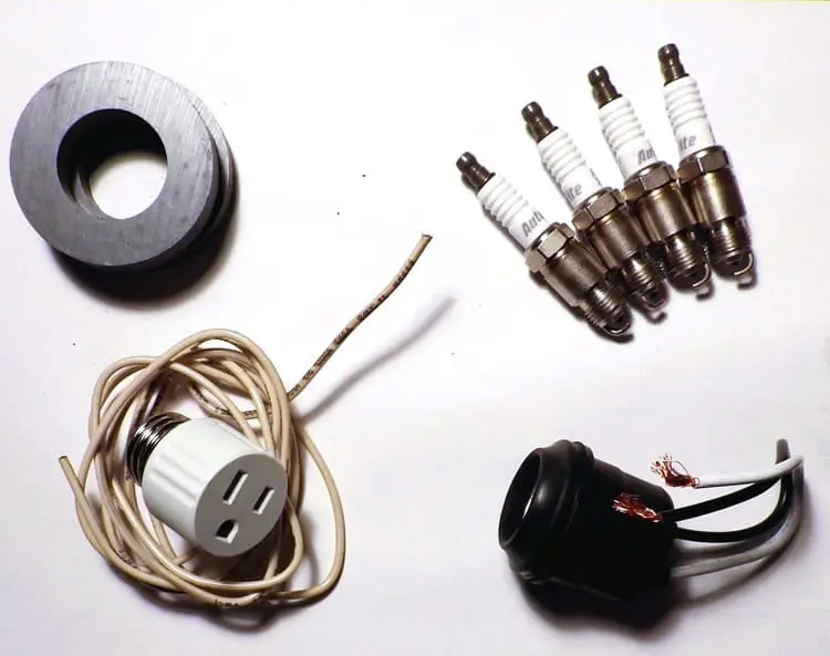 DIY Pocket-Size Generator 1