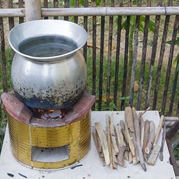 Ingenious Projects for Endless Hot Water Without Electricity - wood stove water heater