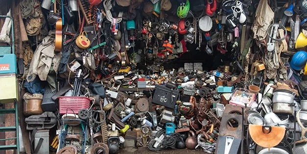 Off-Grid Tools You Should Look For At Flea Markets