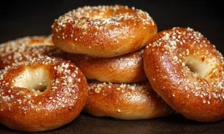 Homemade Bagel Recipe – The Traditional Method, Proper Texture, and Why It Still Matters
